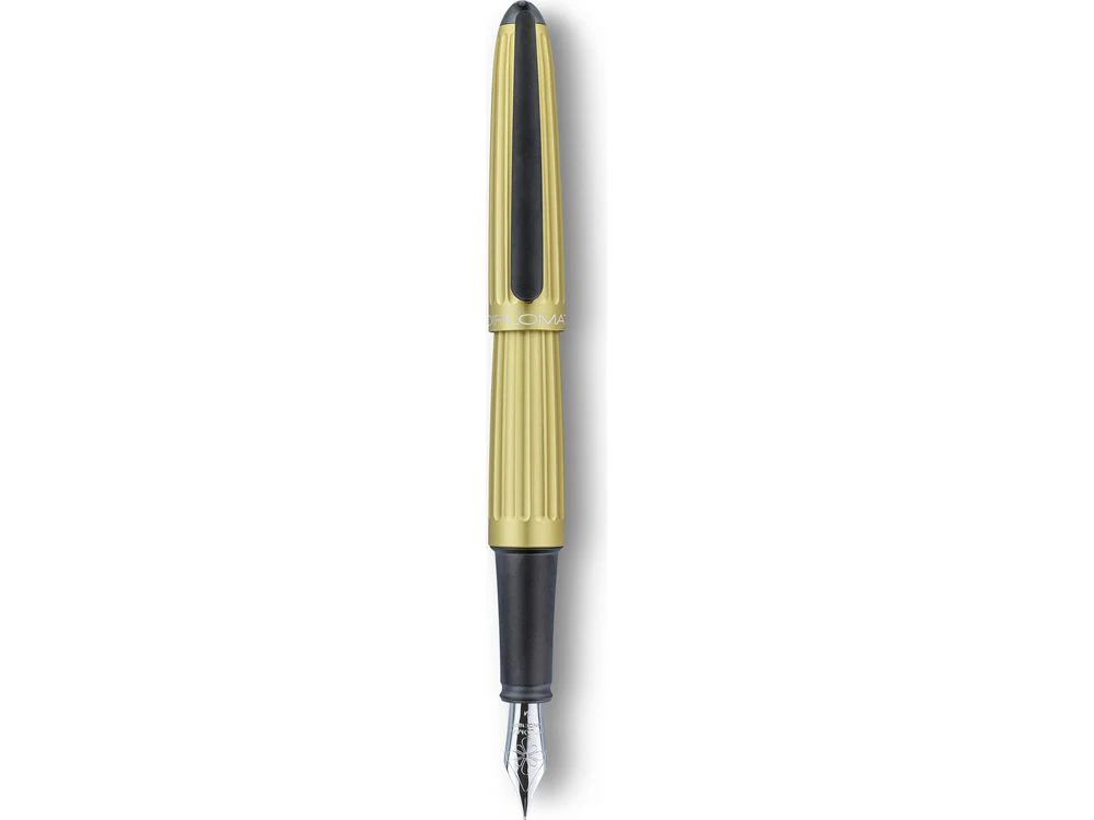 Diplomat Fountain Pen - Aero - Champagne