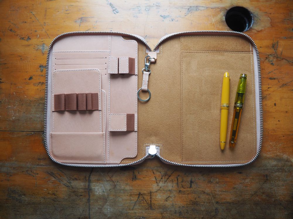 Galen Leather - Leather Zippered A5 Leuchtturm1917 Notebook Folio - Undyed Leather