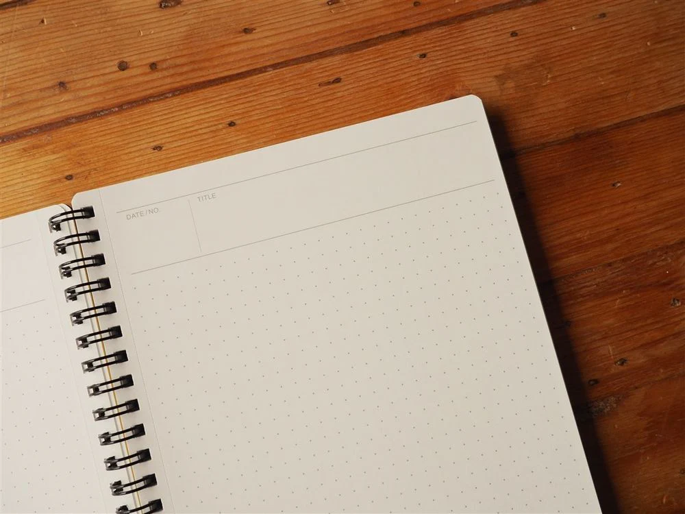 Maruman Mnemosyne Spiral Bound Notebook A5 - Dot - Image 2