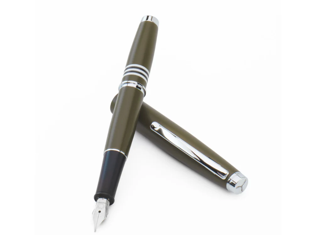 Monteverde Dakota Fountain Pen - Military Green - Image 5