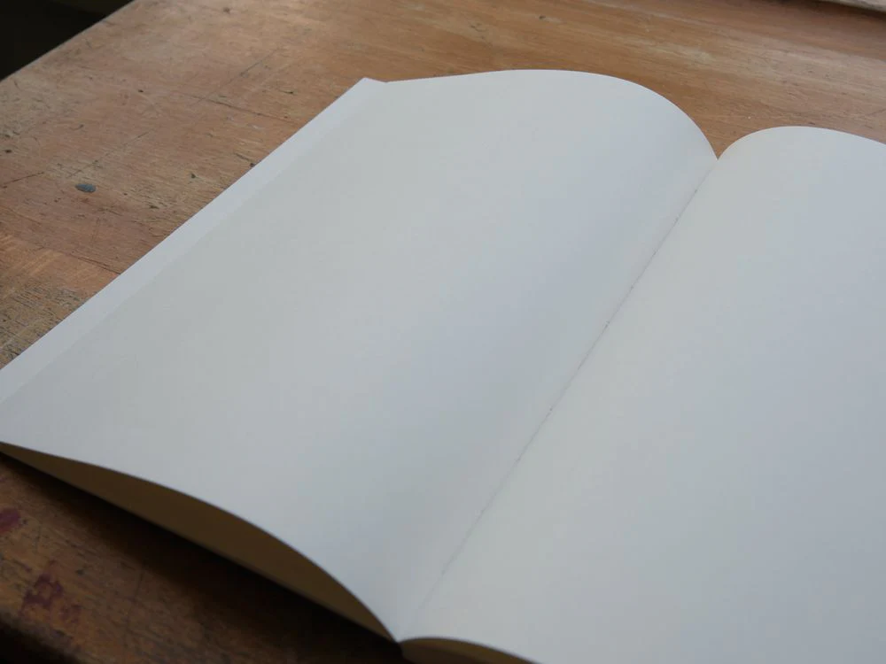 Sakae TP - Tomoe River Softcover Notebook - White A5 - Plain (68gsm) - Image 2