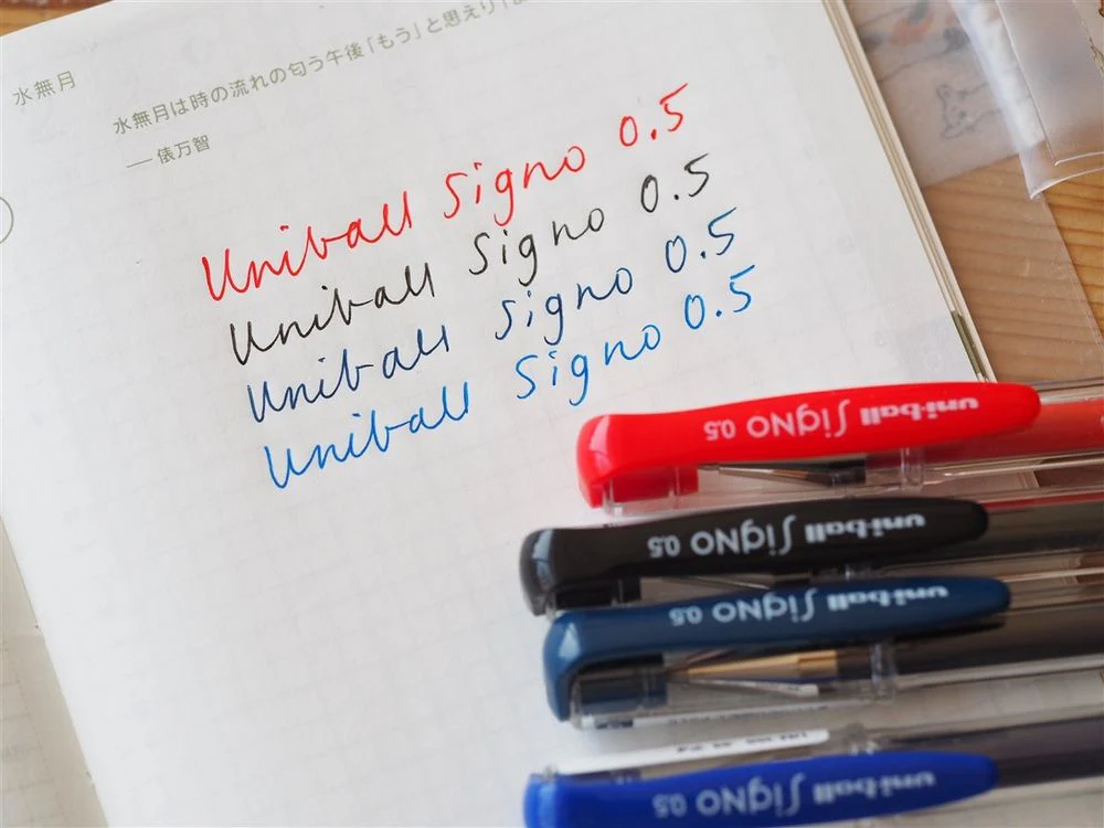 Uni-ball Signo UM-100 Gel Pen - Blue - Image 2
